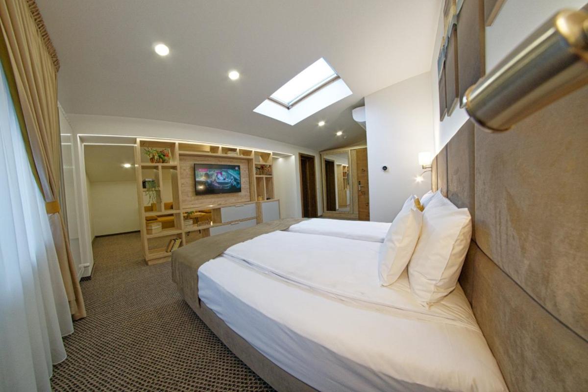 Aquarius Boutique Hotel Câmpulung Moldovenesc Cameră foto