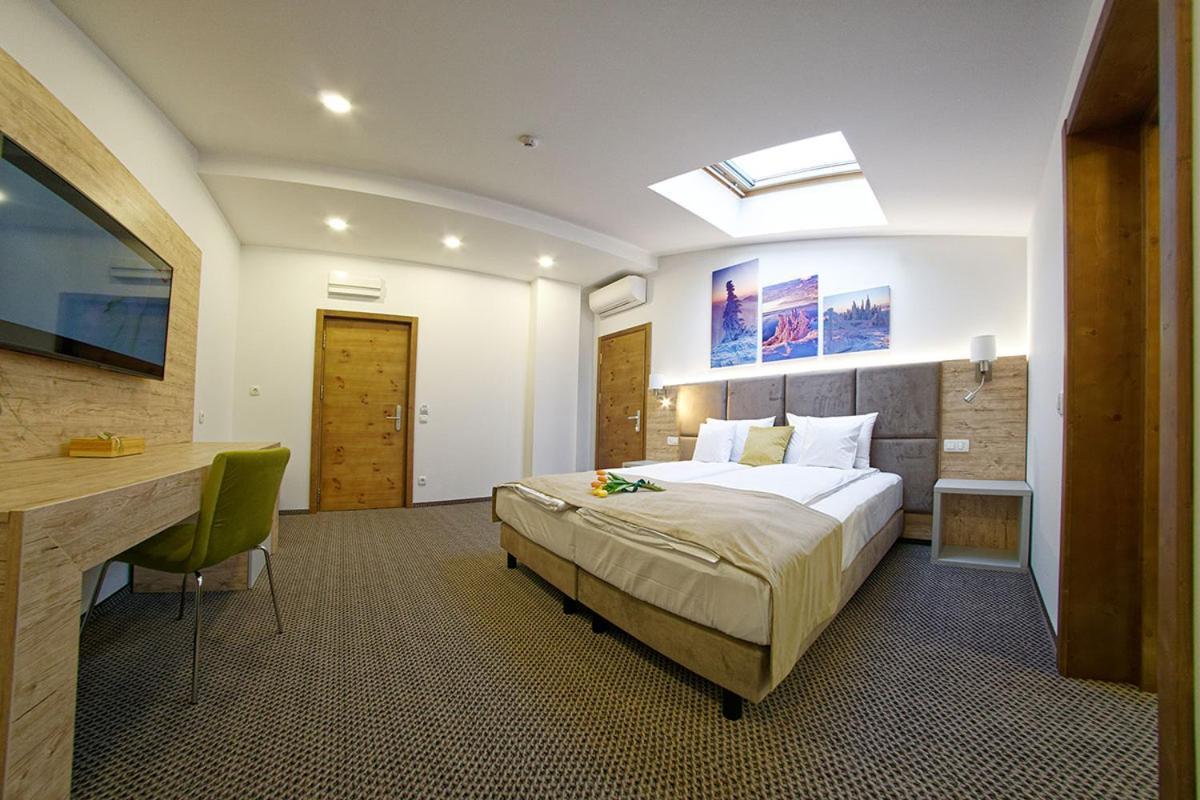 Aquarius Boutique Hotel Câmpulung Moldovenesc Cameră foto