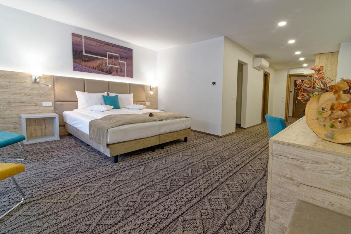 Aquarius Boutique Hotel Câmpulung Moldovenesc Cameră foto