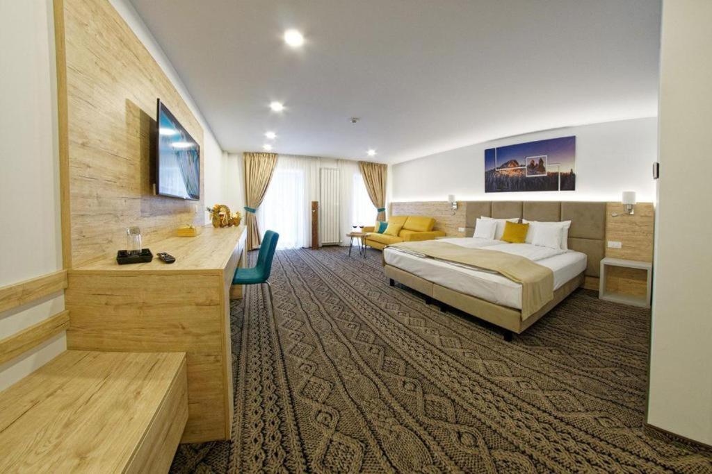 Aquarius Boutique Hotel Câmpulung Moldovenesc Cameră foto