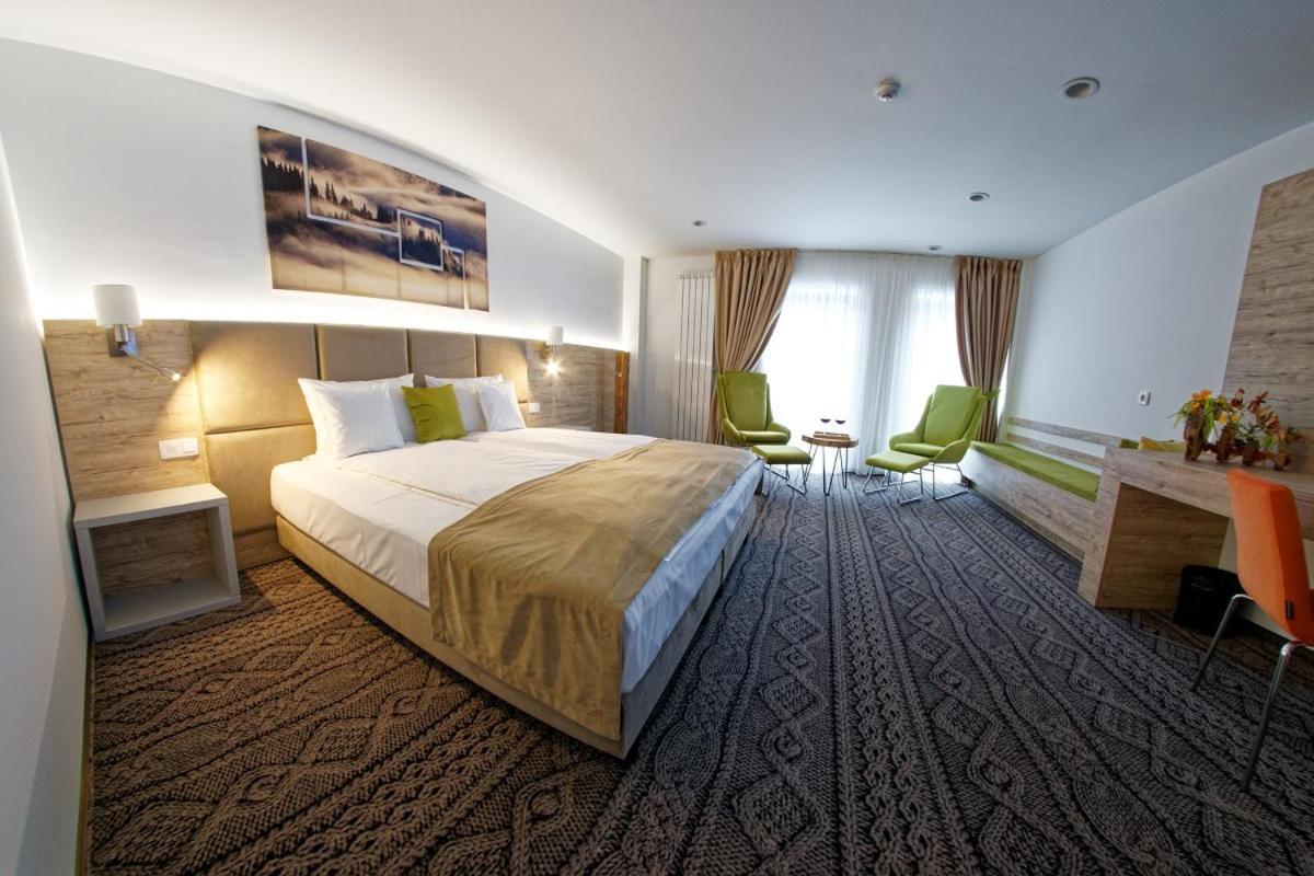 Aquarius Boutique Hotel Câmpulung Moldovenesc Cameră foto